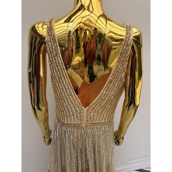 Mac Duggal Sequin Floral Beaded Sleeveless A-Line Gown Size 12 - Picture 5 of 13